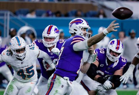Bills–Dolphins rivalry .